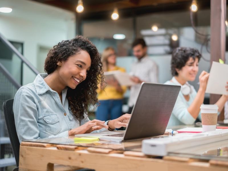 O Coworking como Antídoto Contra a Solidão no Mundo do Trabalho Remoto