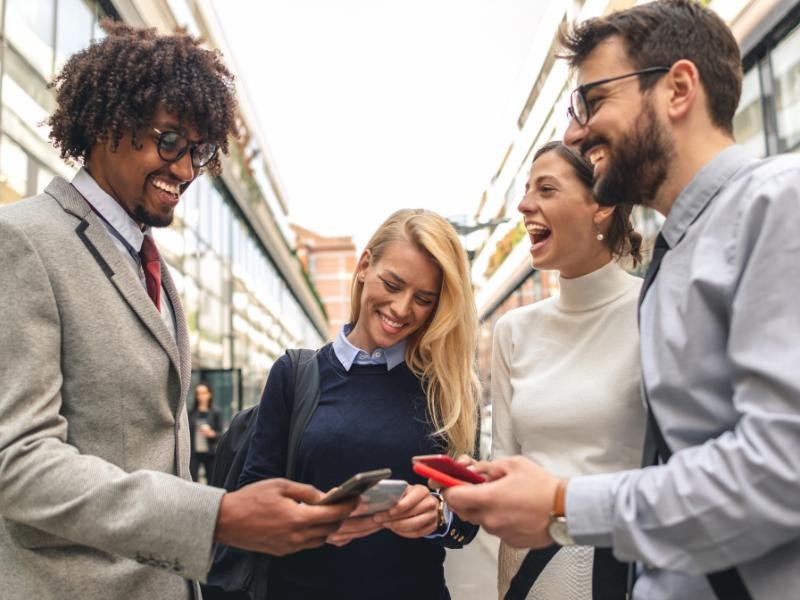 Networking em Época de Fim de Ano: Como Coworkings Podem Facilitar Conexões Essenciais